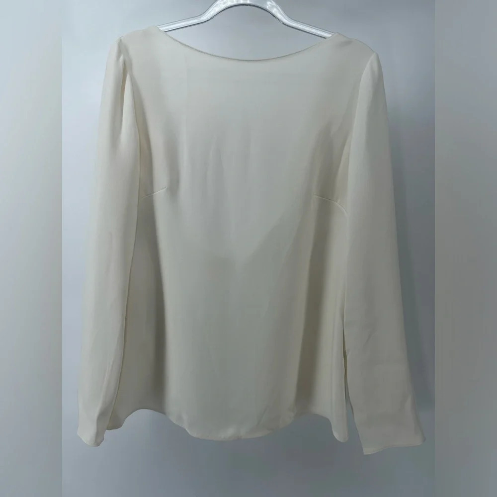 NWT Valentino Low Back Draped Off White   Long Sleeve Blouse Top sz 6 100% Silk
